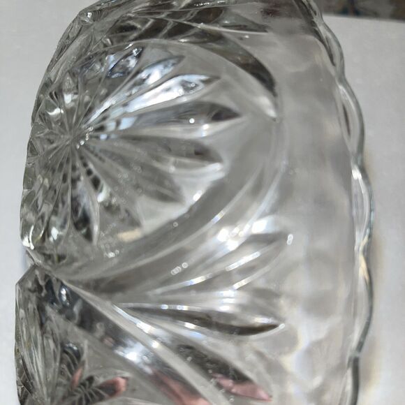 Vintage Stars And Cameo/Medallion Clear Bowl By Anchor Hocking - Picture 3 of 3